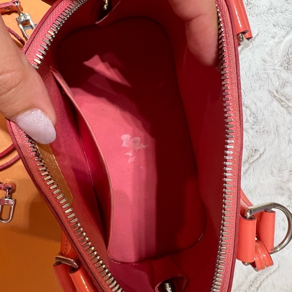 Louis Vuitton Alma BB in rare color - Picture 11 of 13